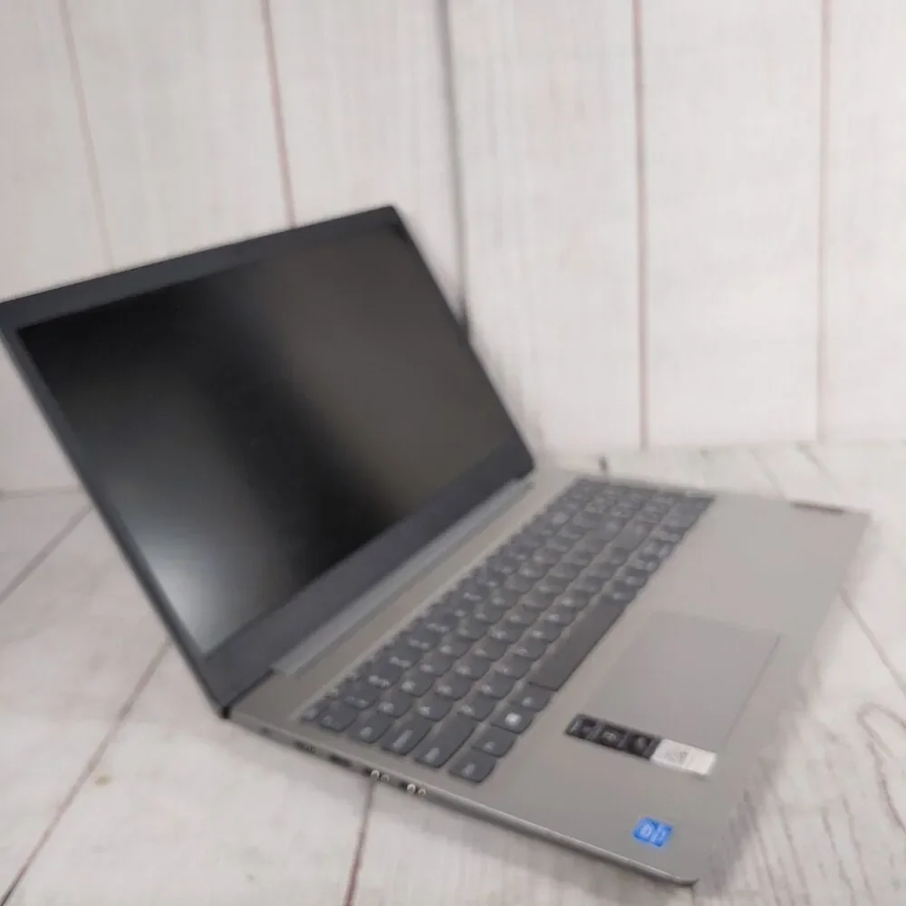 LENOVO IdeaPad 3 15IGL05 15